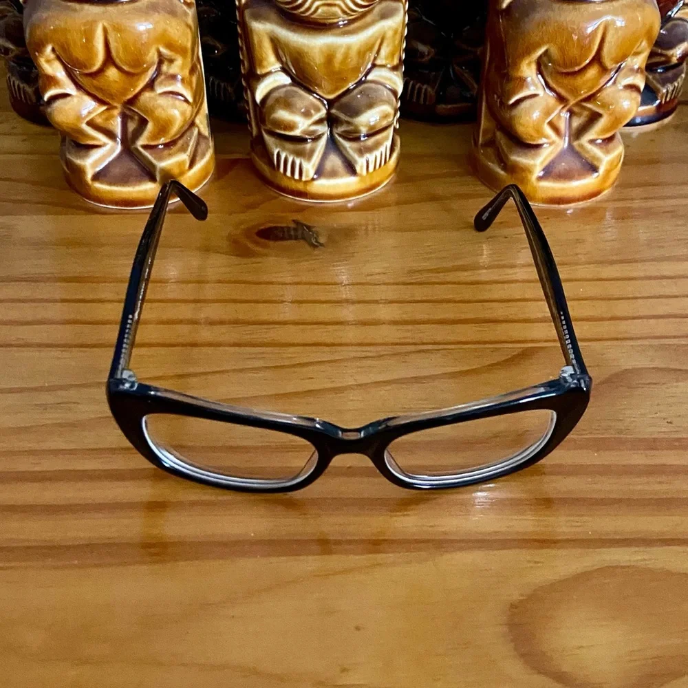 Rough Justice Catty Eyeglasses in Black Crystal